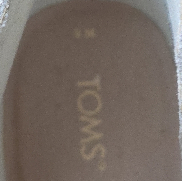 Toms Light Gray Wedge Shoes - Picture 4 of 6